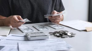 How Much Universal Credit Will I Get if I Earn £600 a Month