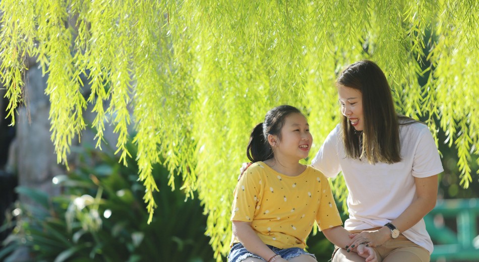 Single Parent with Child Going to University? Here’s How Universal ...